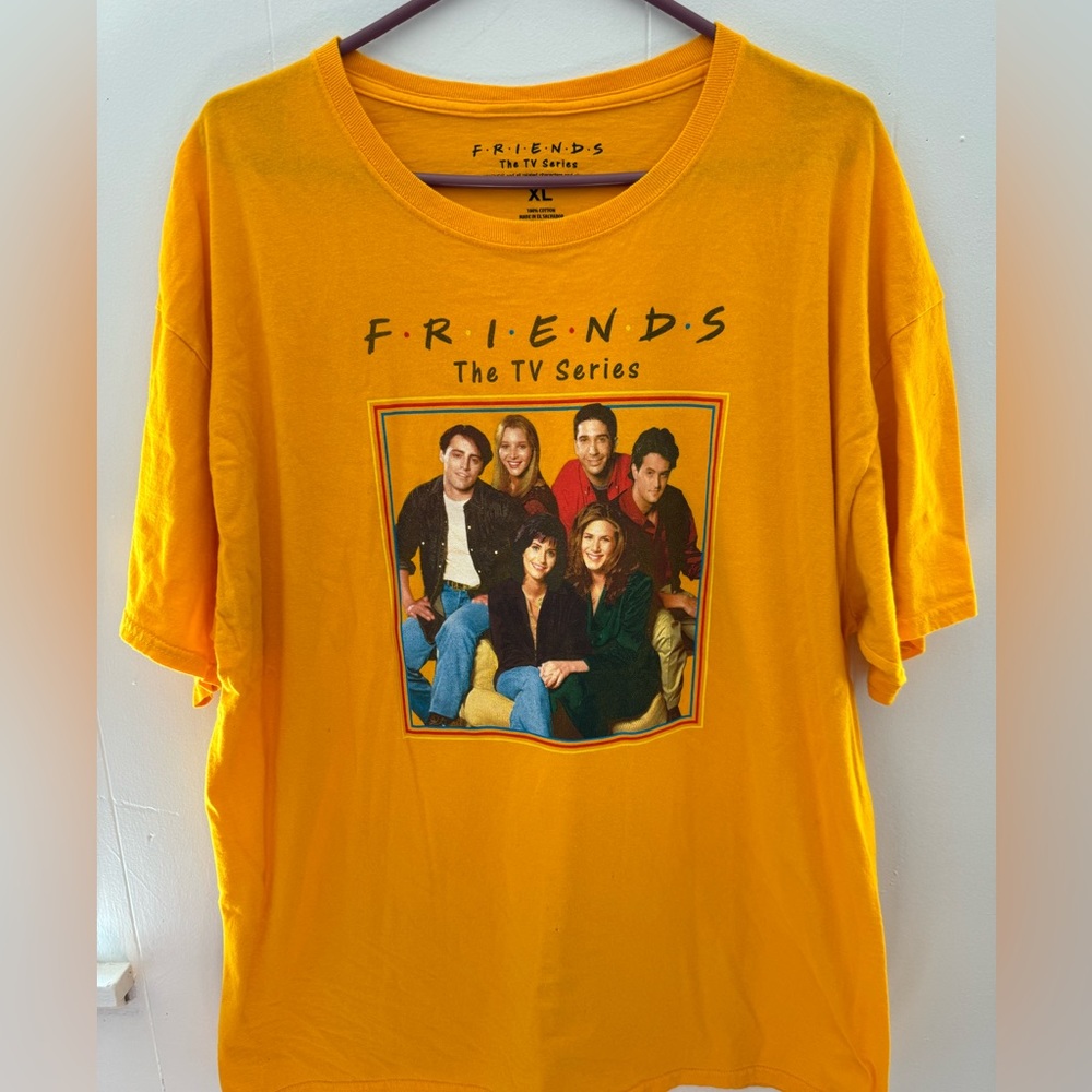RARE VINTAGE FRIENDS T SHIRT XL